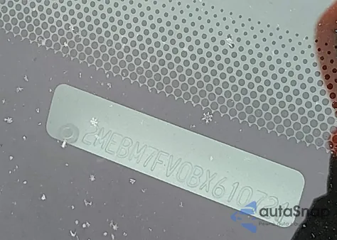 2011 Mercury Grand Marquis Ls (Fleet Only) from USA, damaged, VIN 2MEBM7FV0BX610721